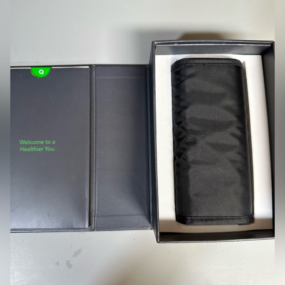Qardio A100 wireless  blood pressure monitor